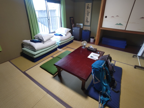 Άλλοι στην ψάθα κι άλλοι στο τατάμι IMG_20260327_172255