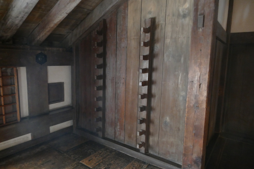 Εδώ κρεμάς το σπαθί σου P1140577